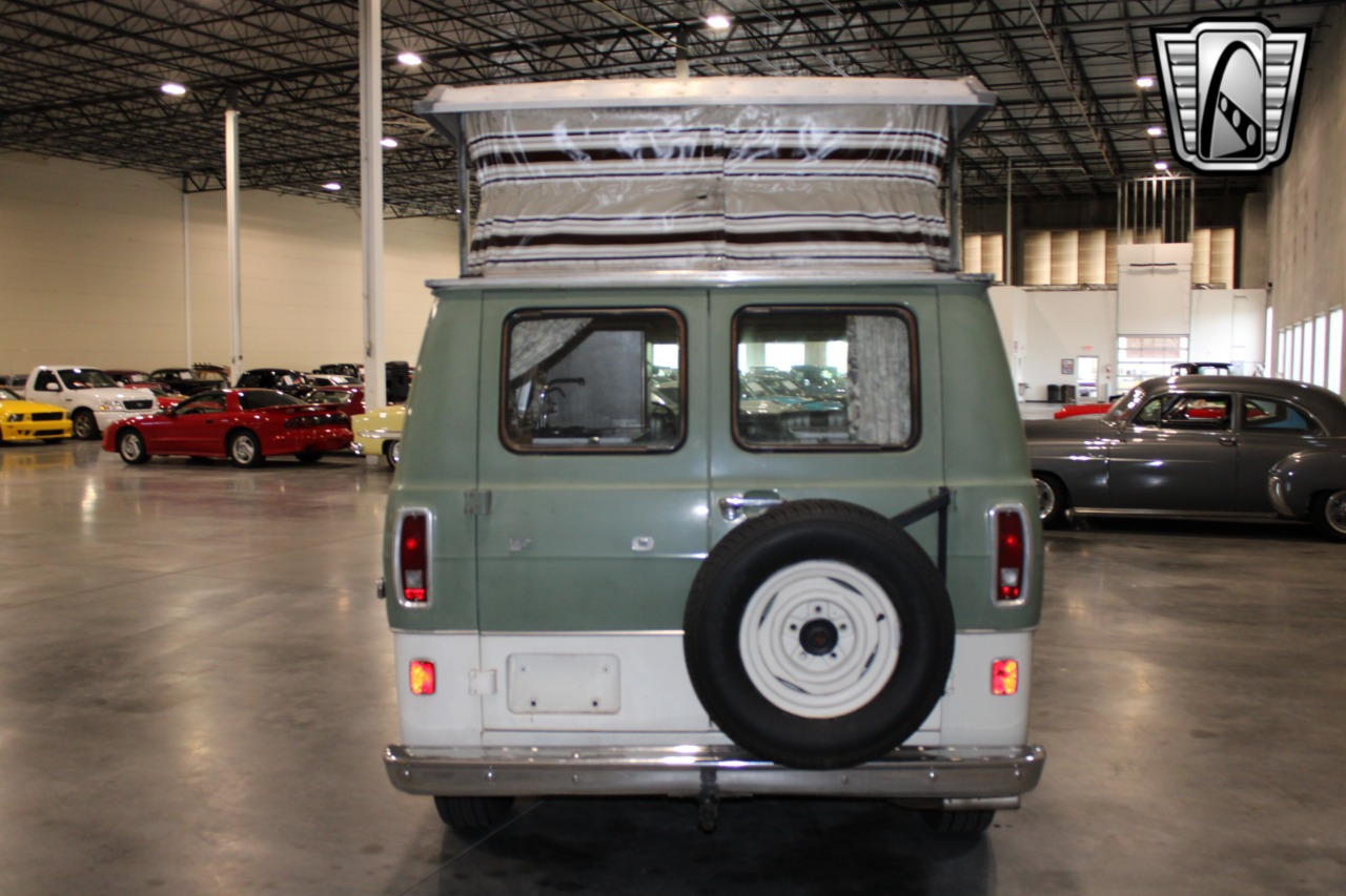 1969-ford-econoline-camper-van-for-sale-03