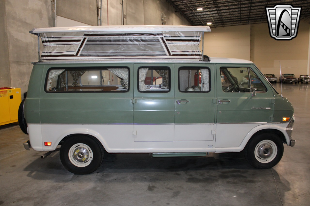 1969-ford-econoline-camper-van-for-sale-05