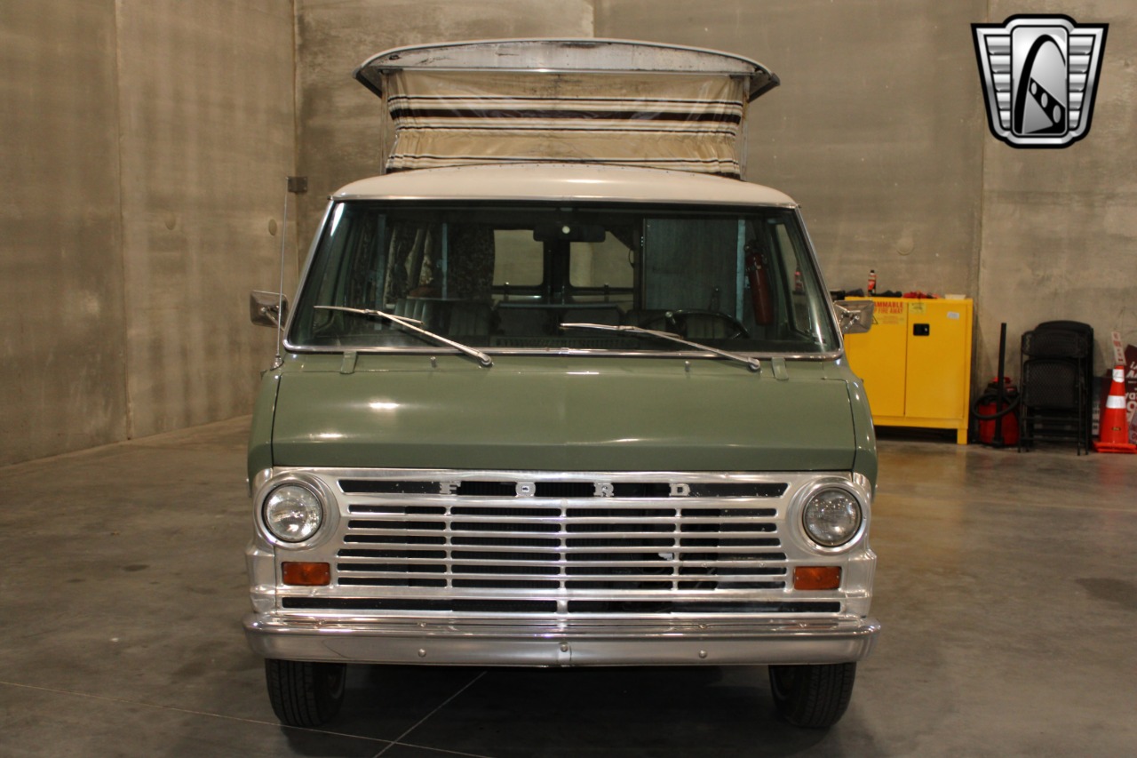 1969-ford-econoline-camper-van-for-sale-07
