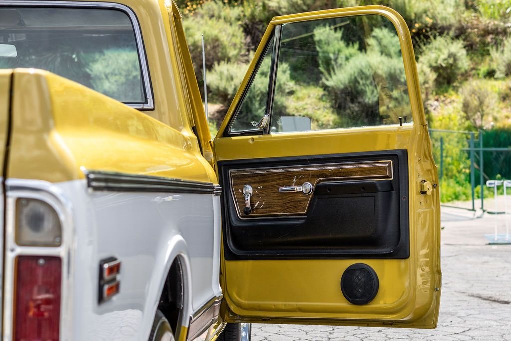 1972-chevrolet-c10-cheyenne (36)