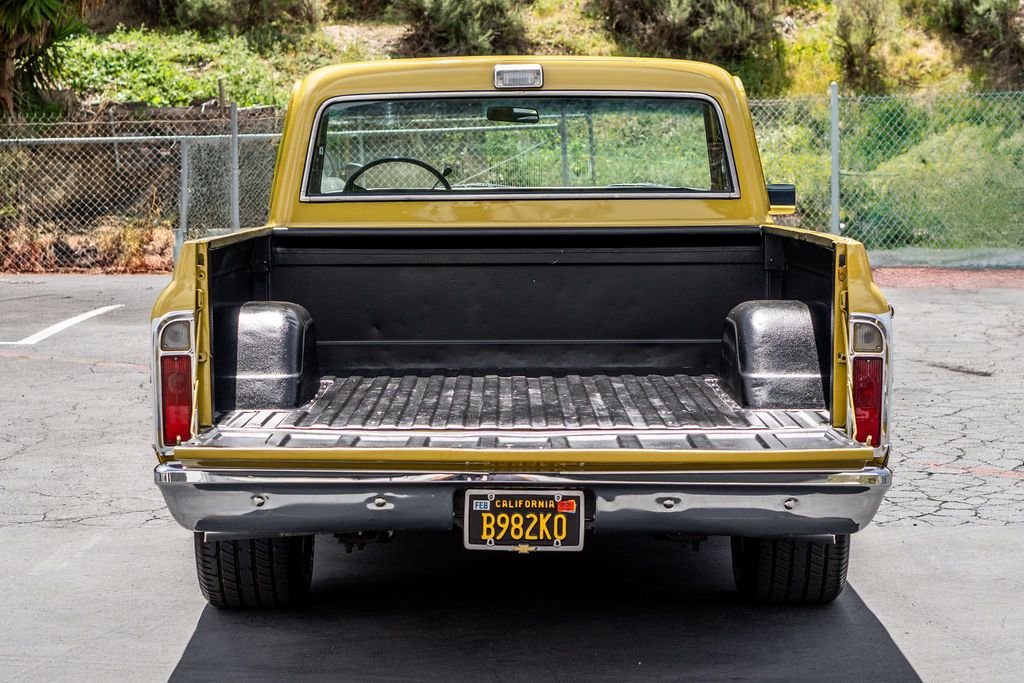 1972-chevrolet-c10-cheyenne (40)