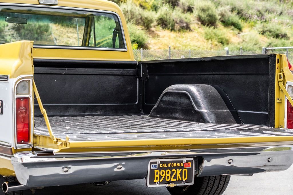 1972-chevrolet-c10-cheyenne (41)