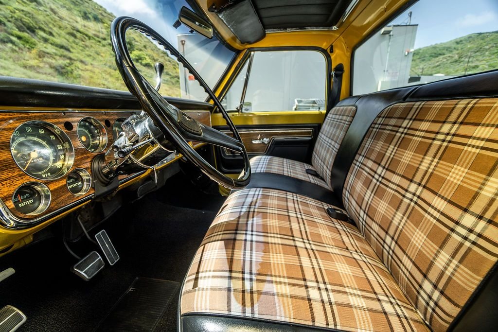 1972-chevrolet-c10-cheyenne (53)