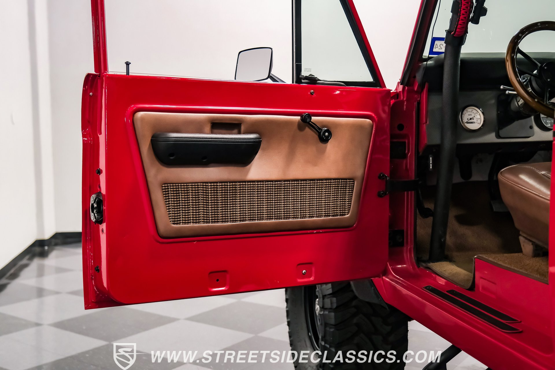 1973-ford-bronco-4x4 (23)