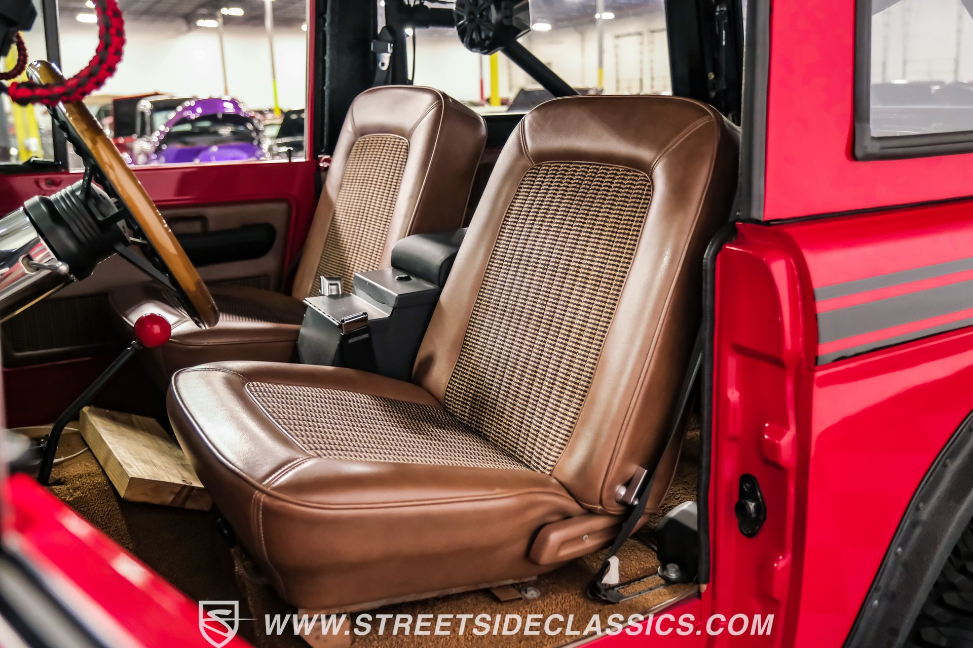 1973-ford-bronco-4x4 (30)
