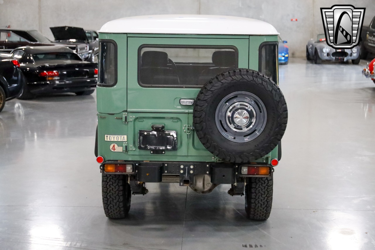 1974-toyota-land-cruiser-fj40-for-sale-07