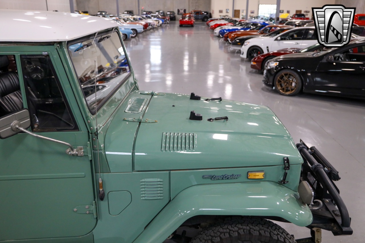 1974-toyota-land-cruiser-fj40-for-sale-10