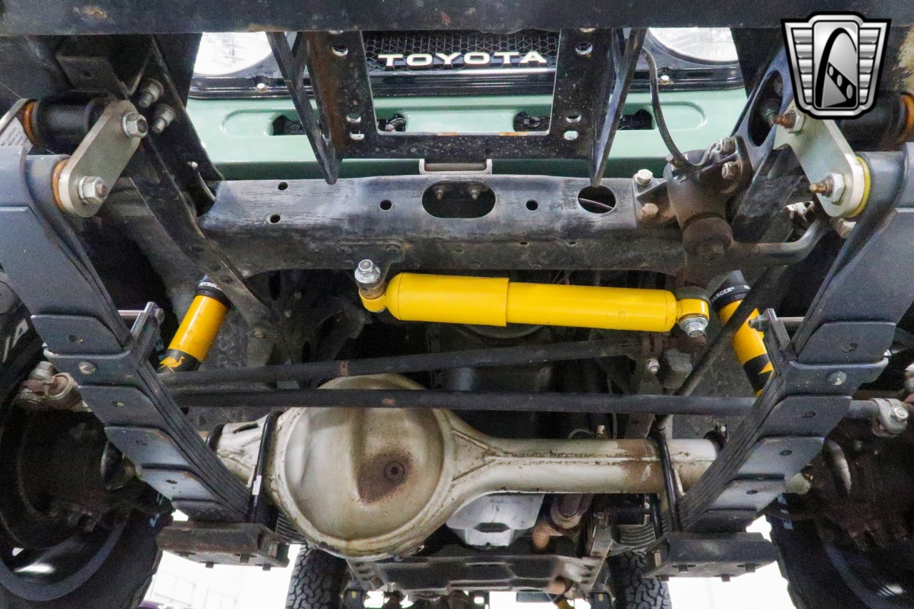1974-toyota-land-cruiser-fj40-for-sale-30