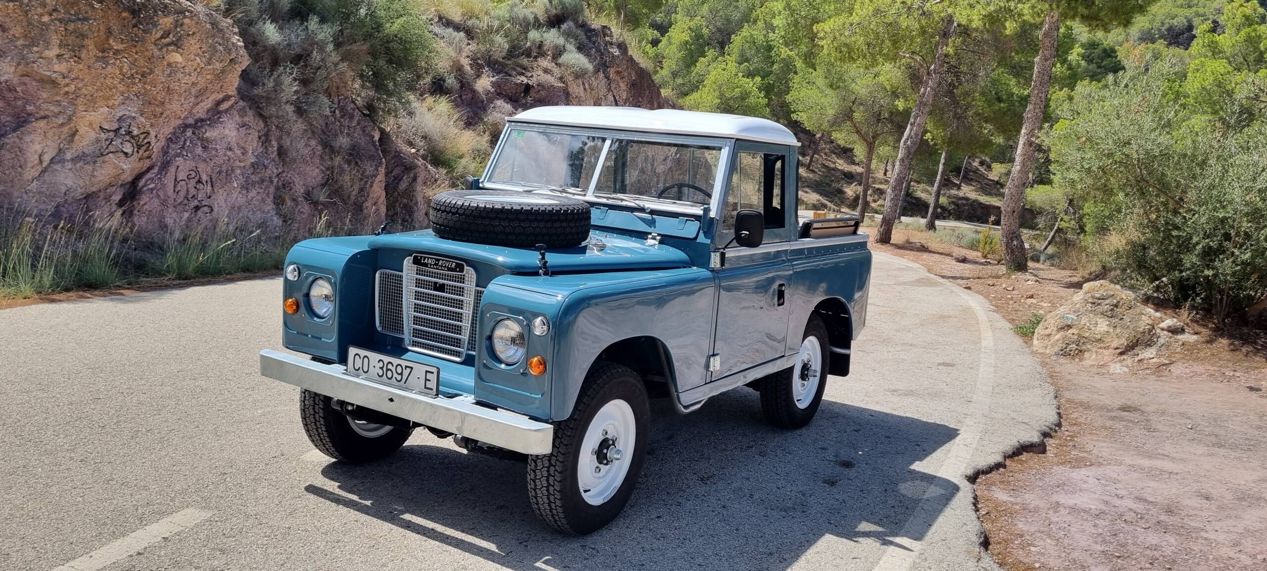 1976-land-rover-santana-series-iii-88-for-sale-07