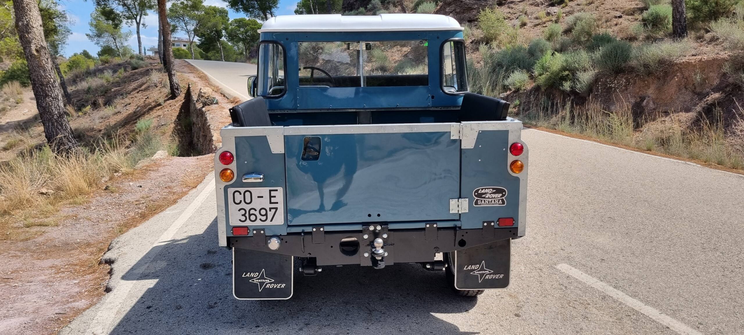 1976-land-rover-santana-series-iii-88-for-sale-08