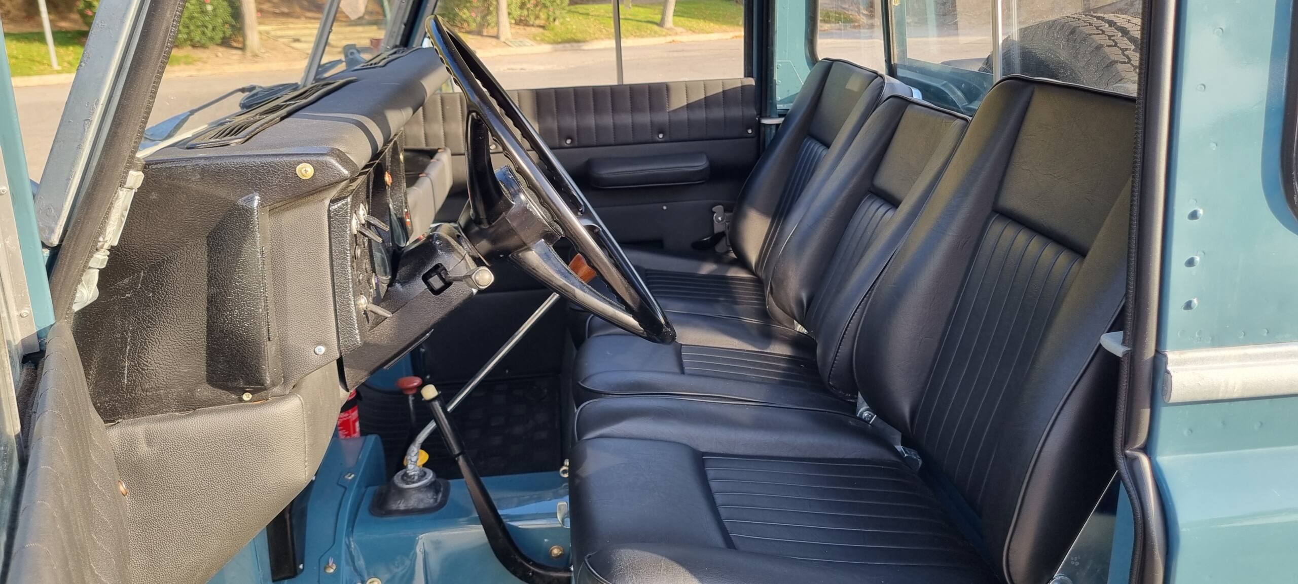 1976-land-rover-santana-series-iii-88-for-sale-18