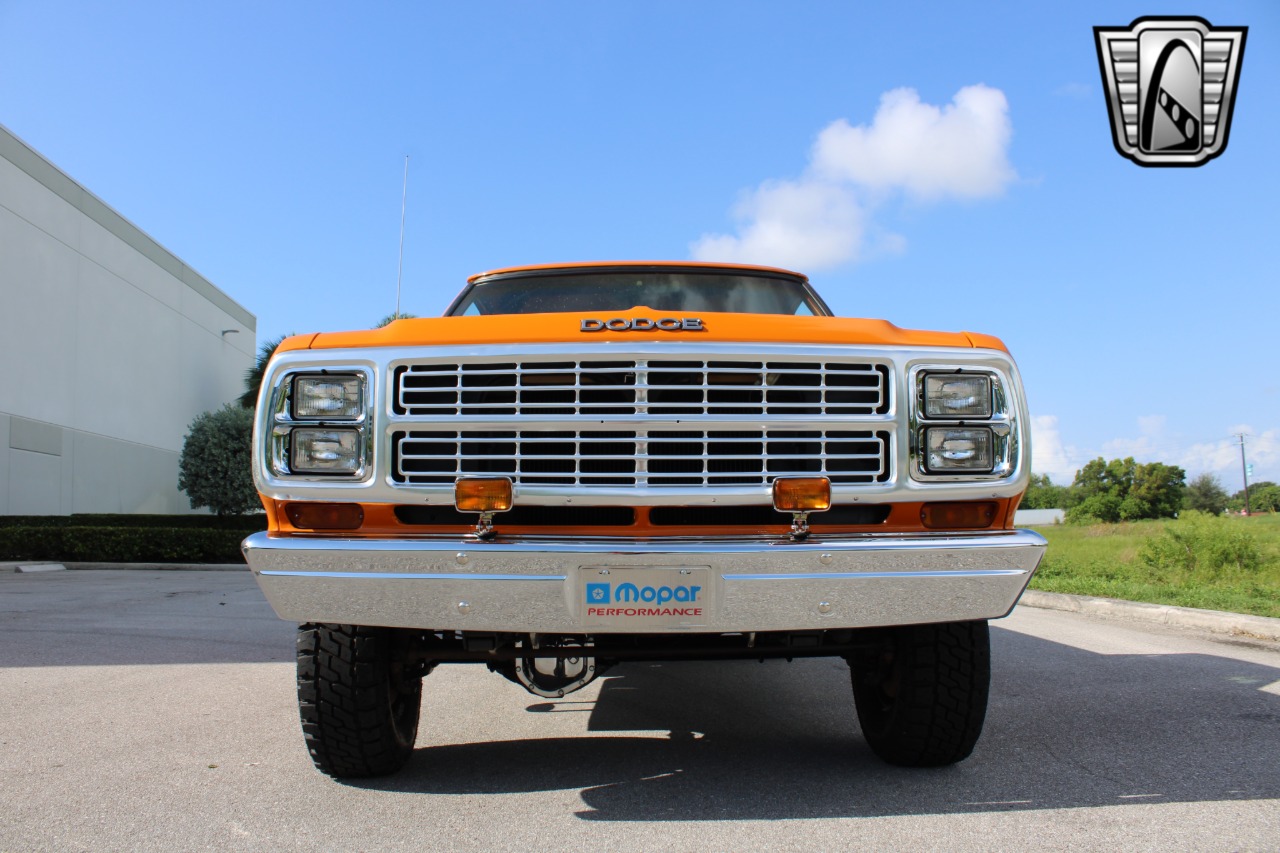 1980-dodge-power-wagon-for-sale-04