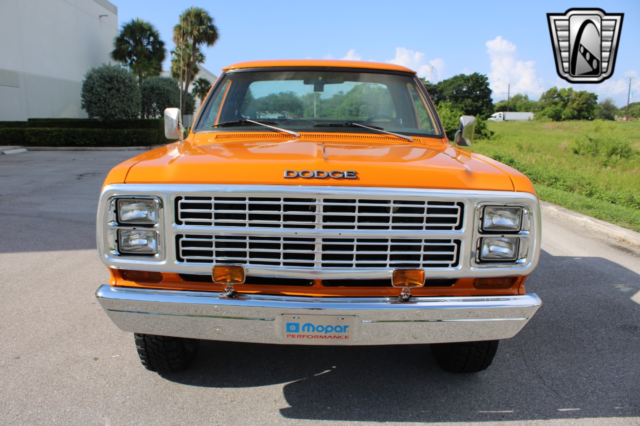 1980-dodge-power-wagon-for-sale-05