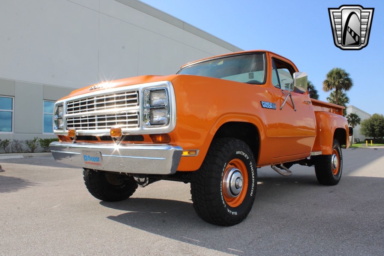 1980-dodge-power-wagon-for-sale-06