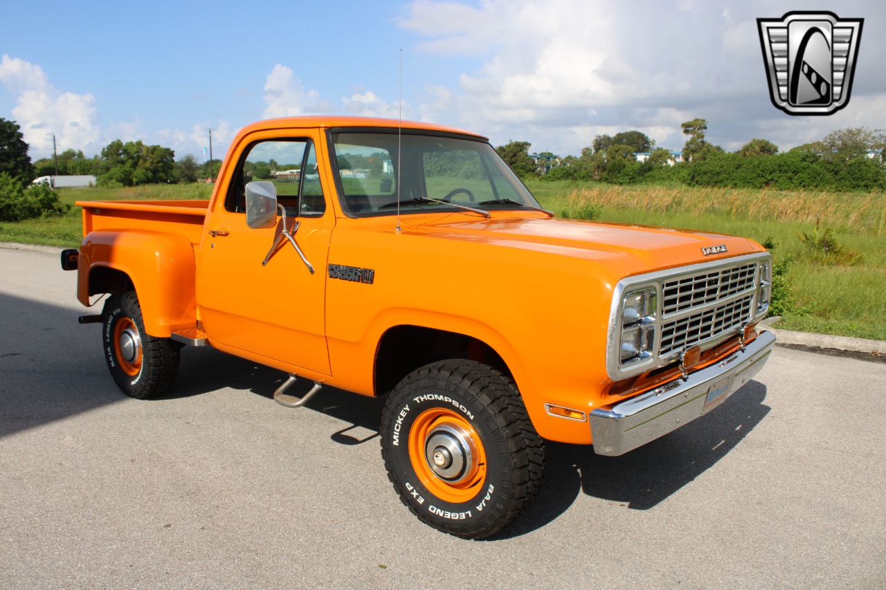 1980-dodge-power-wagon-for-sale-16