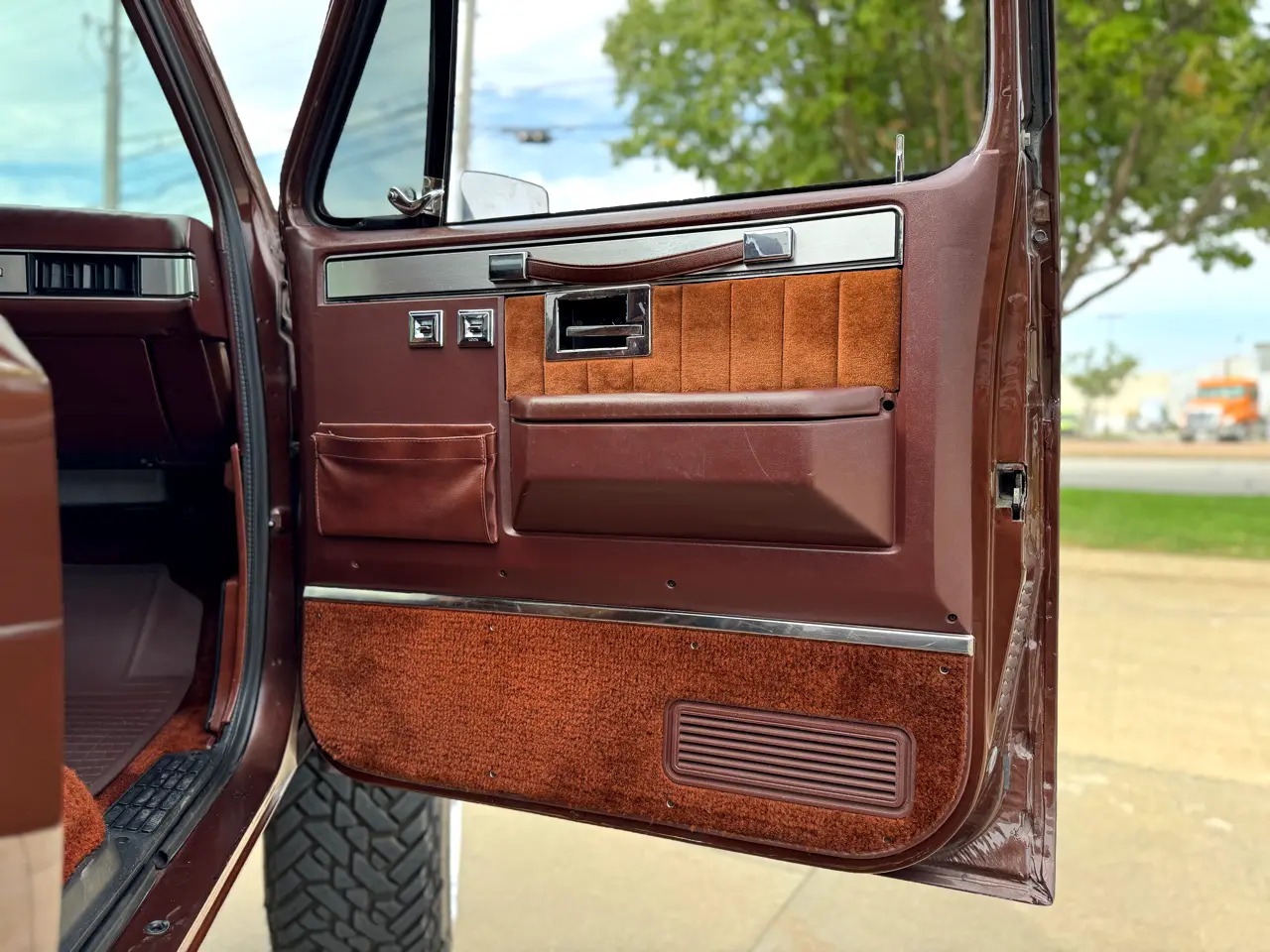1982-chevrolet-k10-silverado-for-sale-lenexa-ks-43