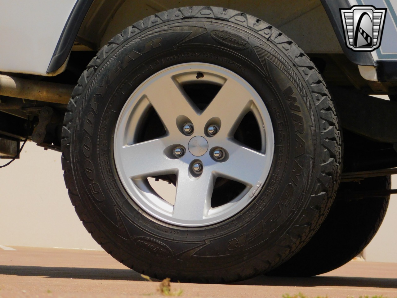 1982-jeep-cj-8-scrambler-for-sale-28