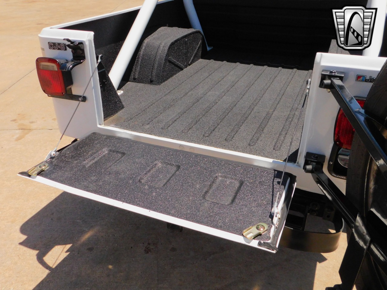 1982-jeep-cj-8-scrambler-for-sale-33