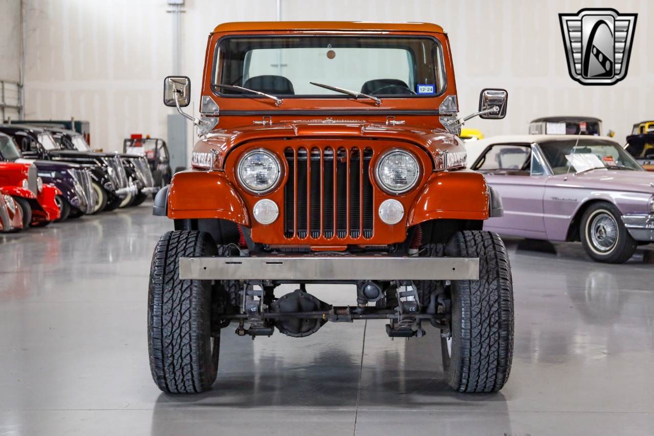 1982-jeep-cj8-scrambler-for-sale-02