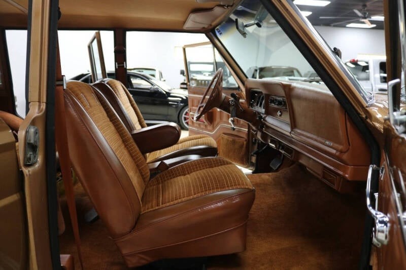 1982-jeep-wagoneer-limited-4x4-suv-13