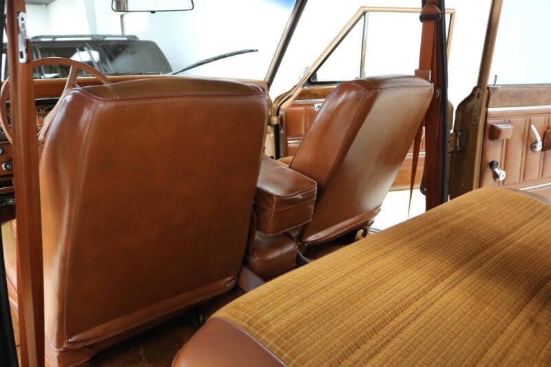 1982-jeep-wagoneer-limited-4x4-suv-17