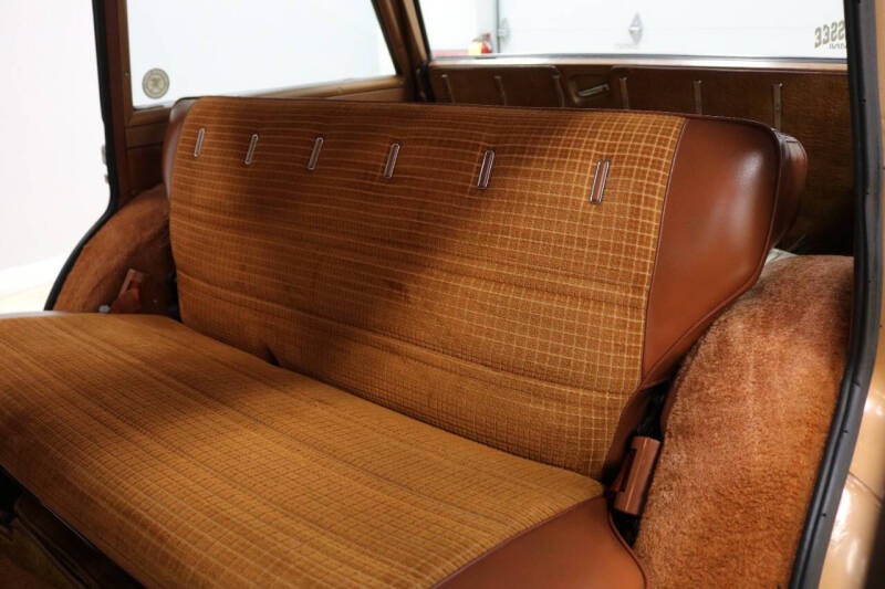 1982-jeep-wagoneer-limited-4x4-suv-19