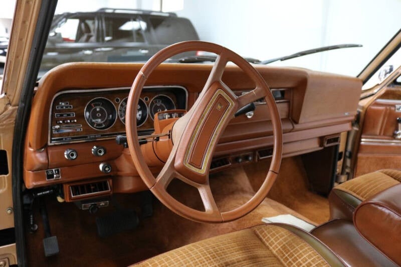 1982-jeep-wagoneer-limited-4x4-suv-21