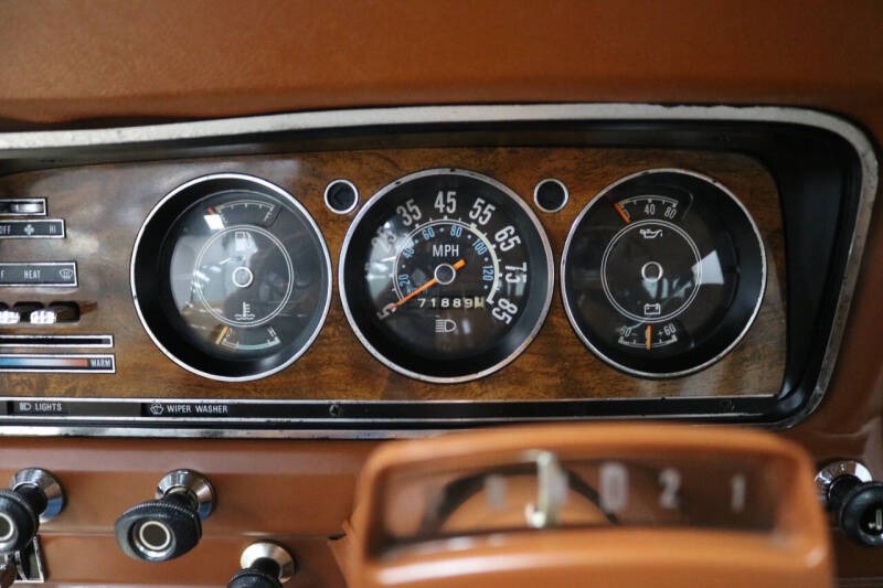 1982-jeep-wagoneer-limited-4x4-suv-22