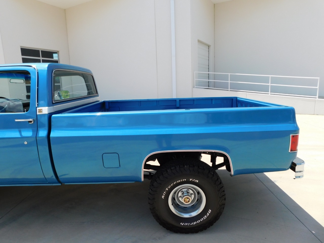 1984-chevrolet-k10-silverado-for-sale-09
