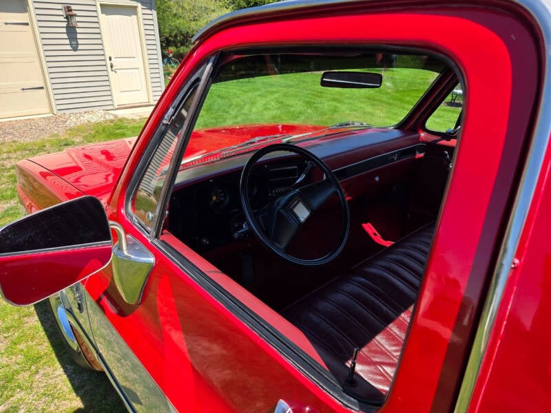 1985-chevrolet-c-k-10-series-c10-2dr-standard-cab-sb (29)