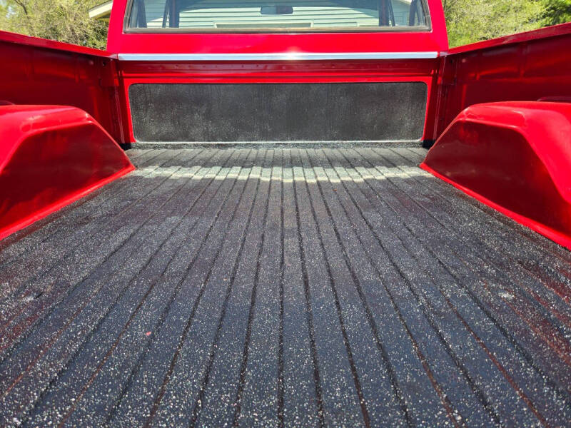 1985-chevrolet-c-k-10-series-c10-2dr-standard-cab-sb (32)