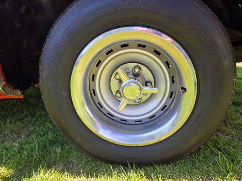 1985-chevrolet-c-k-10-series-c10-2dr-standard-cab-sb (34)