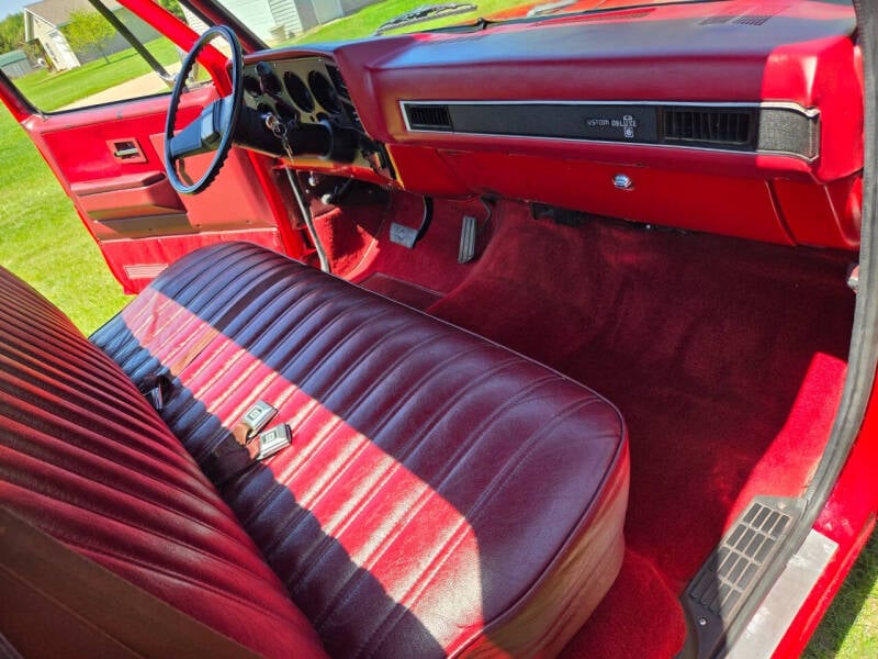 1985-chevrolet-c-k-10-series-c10-2dr-standard-cab-sb (41)