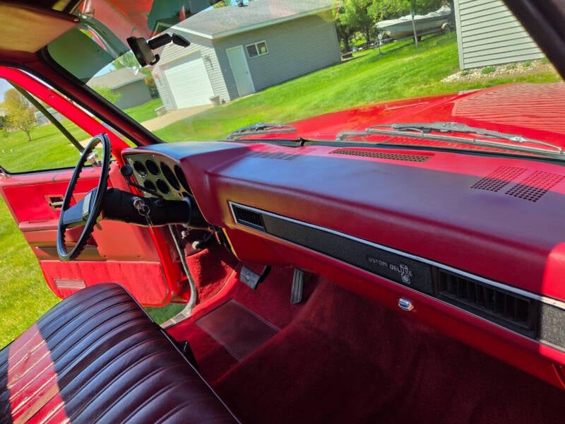 1985-chevrolet-c-k-10-series-c10-2dr-standard-cab-sb (42)