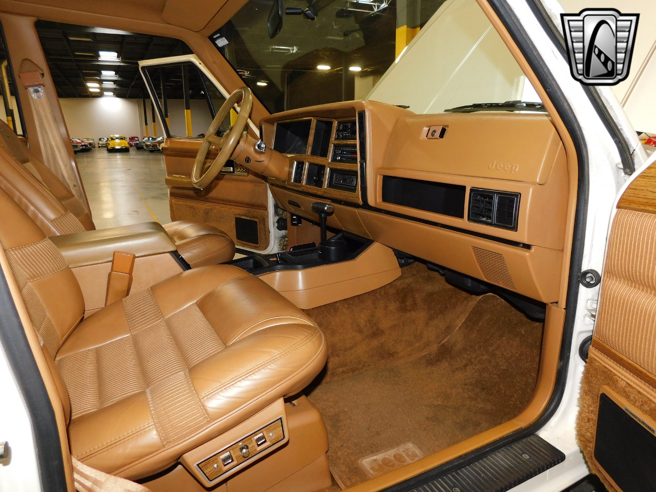 1986-jeep-grand-wagoneer-for-sale-07