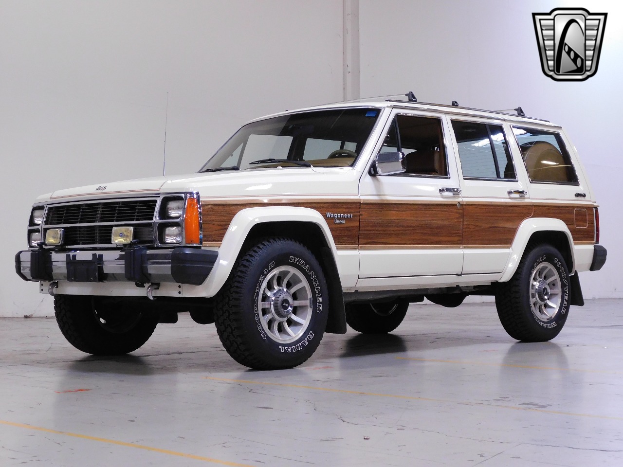 1986-jeep-grand-wagoneer-for-sale-15