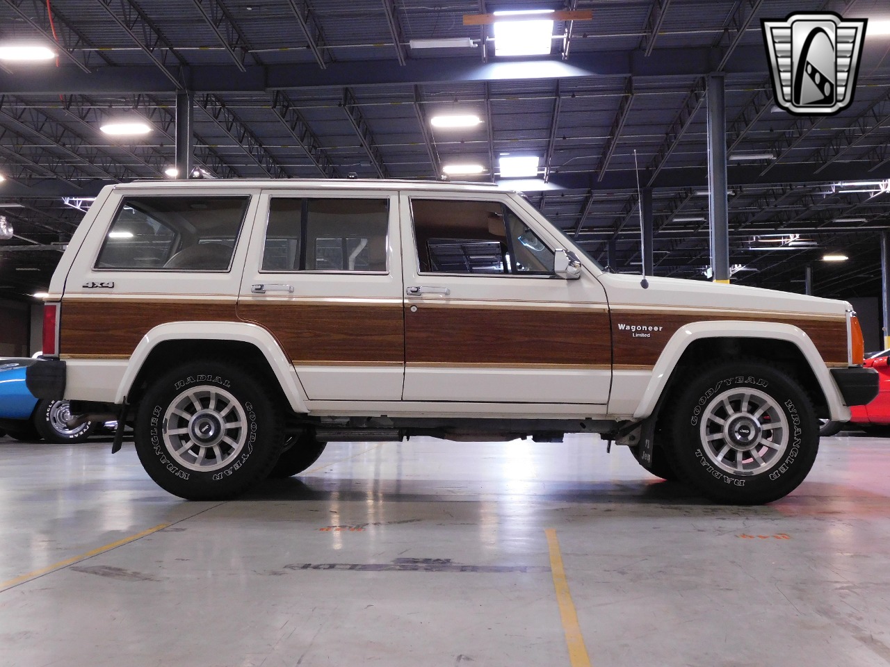 1986-jeep-grand-wagoneer-for-sale-18