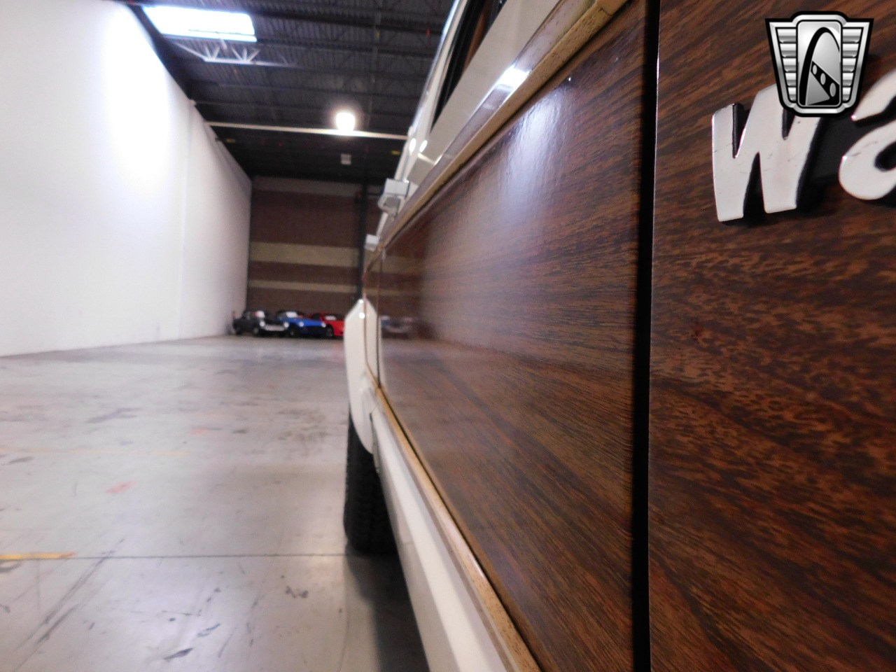 1986-jeep-grand-wagoneer-for-sale-33