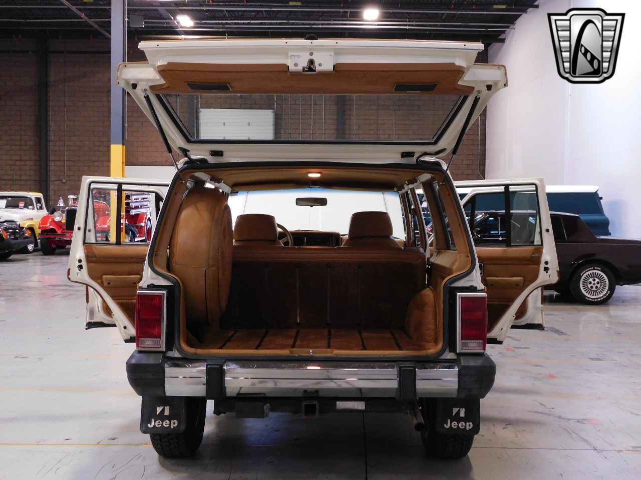 1986-jeep-grand-wagoneer-for-sale-34