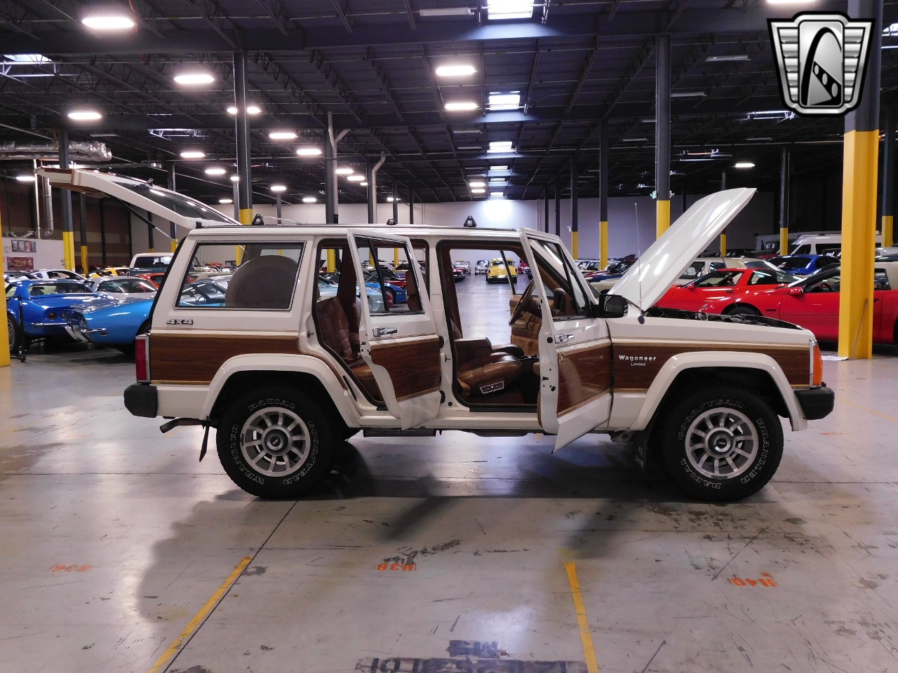 1986-jeep-grand-wagoneer-for-sale-36