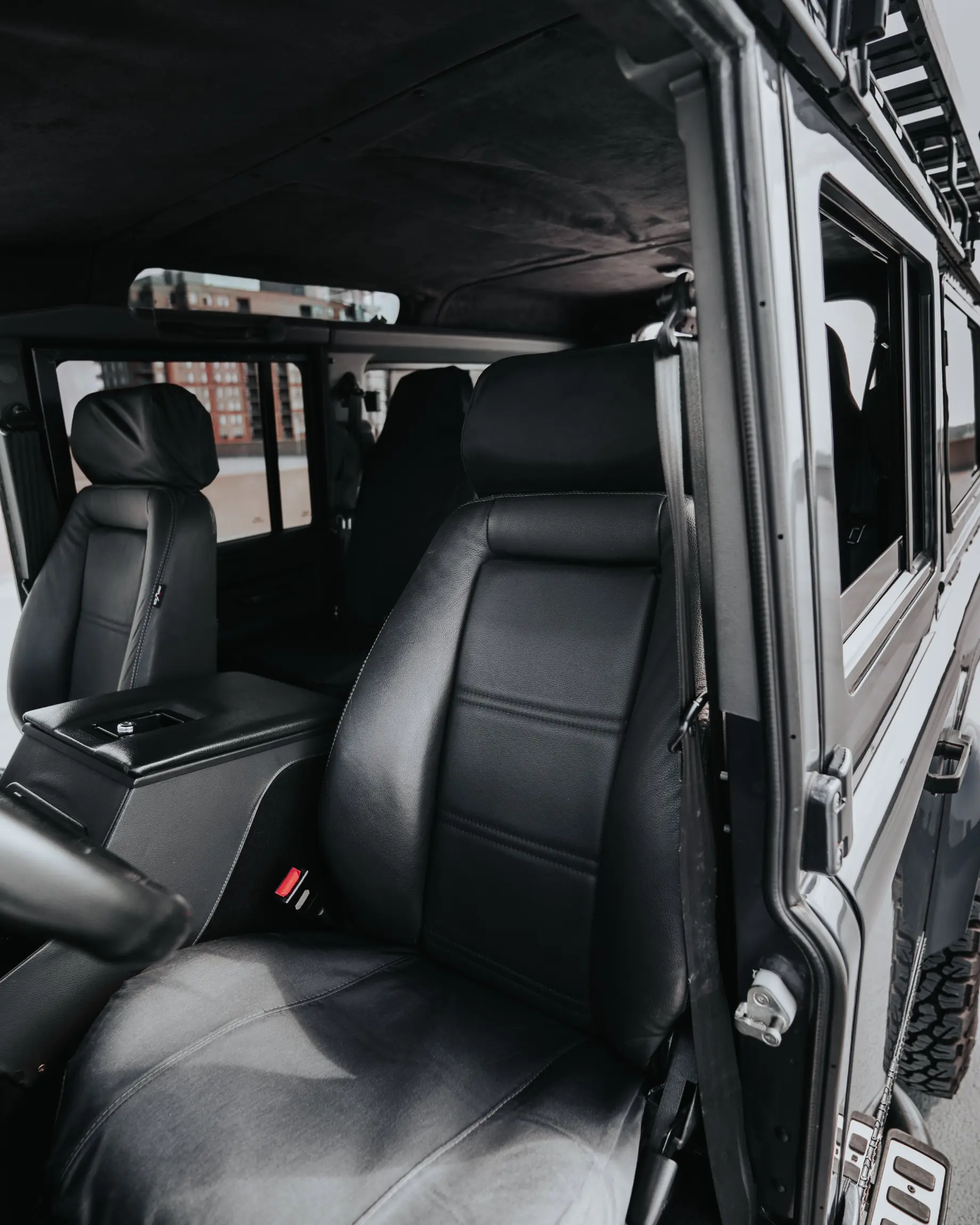1989-land-rover-defender-110-for-sale-37