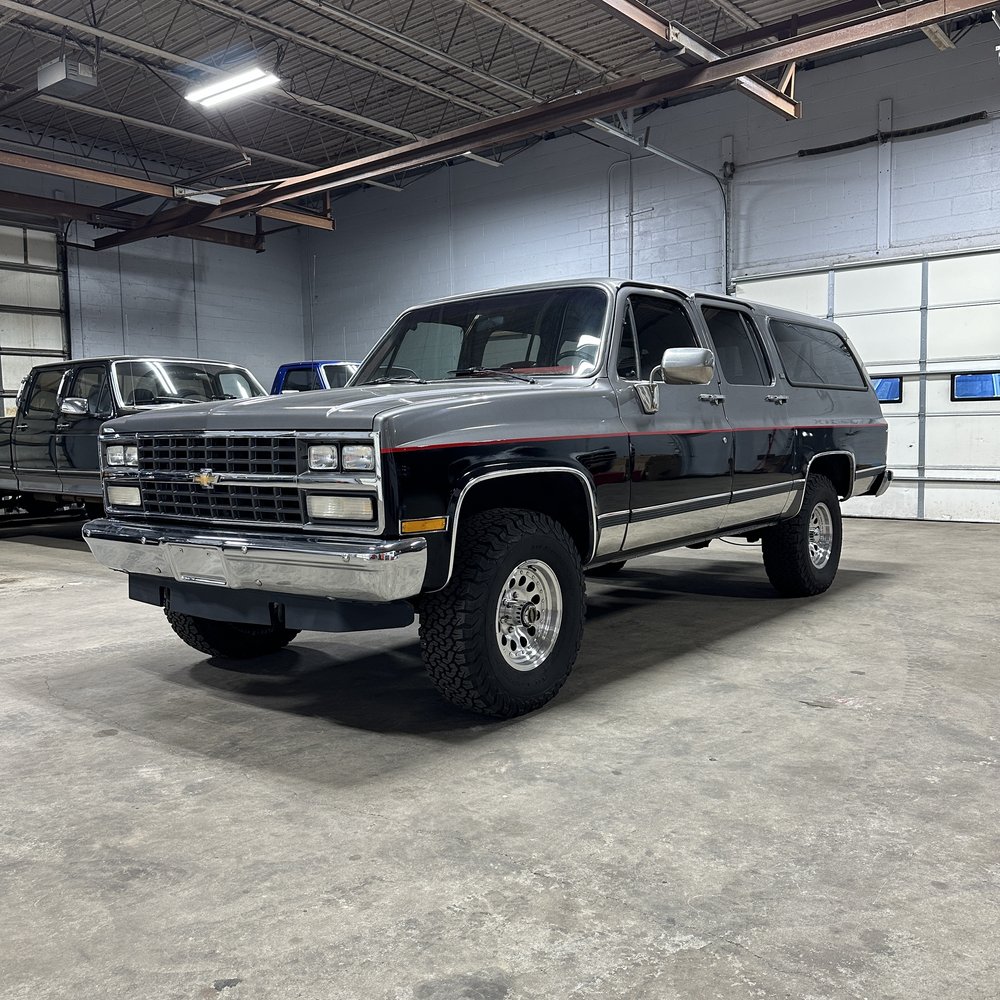 1990-chevy-suburban-1500-for-sale-01