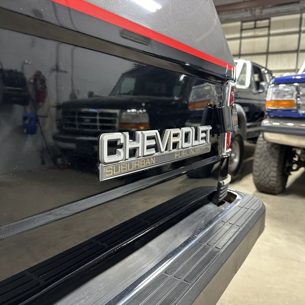 1990-chevy-suburban-1500-for-sale-05