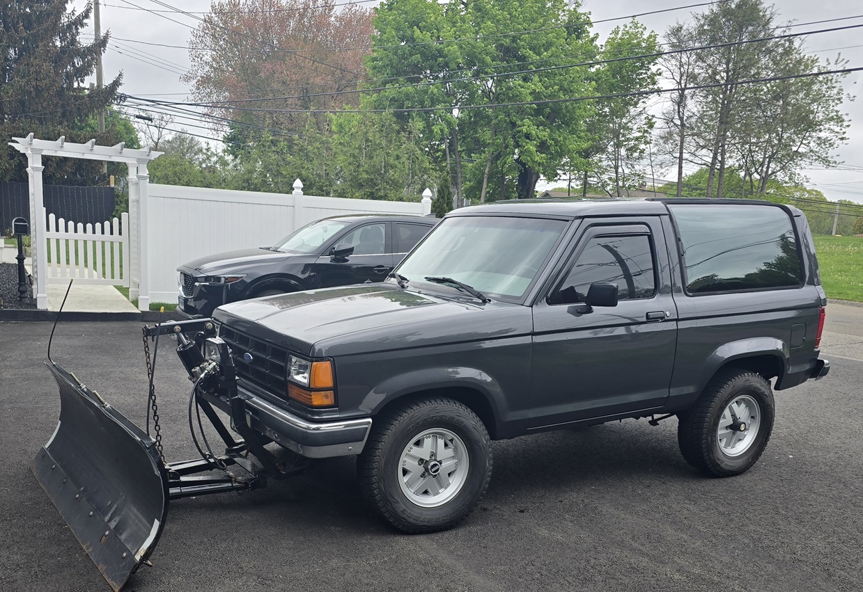 1990-ford-bronco-ii-for-sale-01