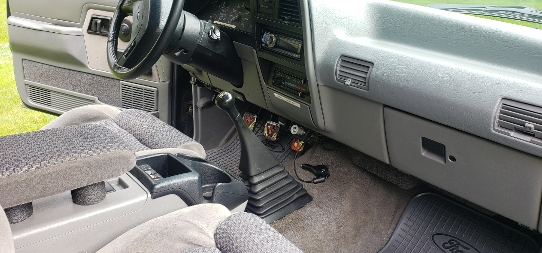 1990-ford-bronco-ii-for-sale-15