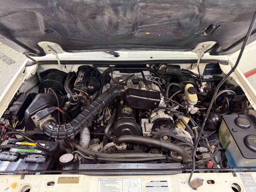 1990-ford-ranger-for-sale-eclectic-garage-16