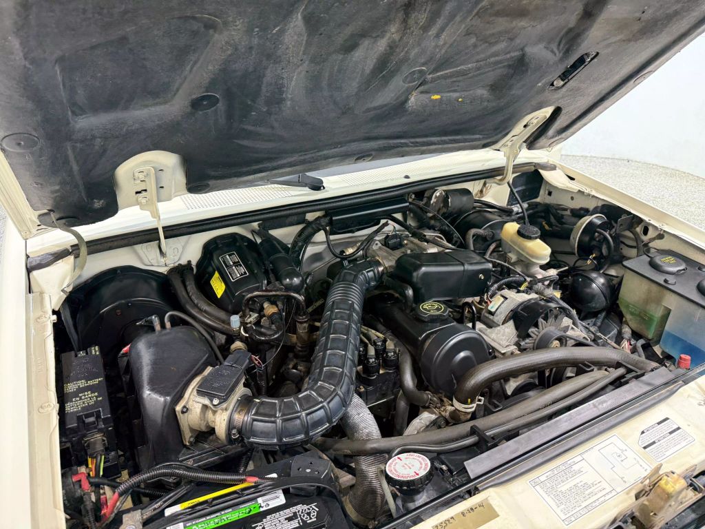 1990-ford-ranger-for-sale-eclectic-garage-17