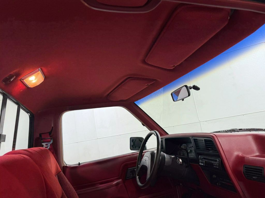 1990-ford-ranger-for-sale-eclectic-garage-32