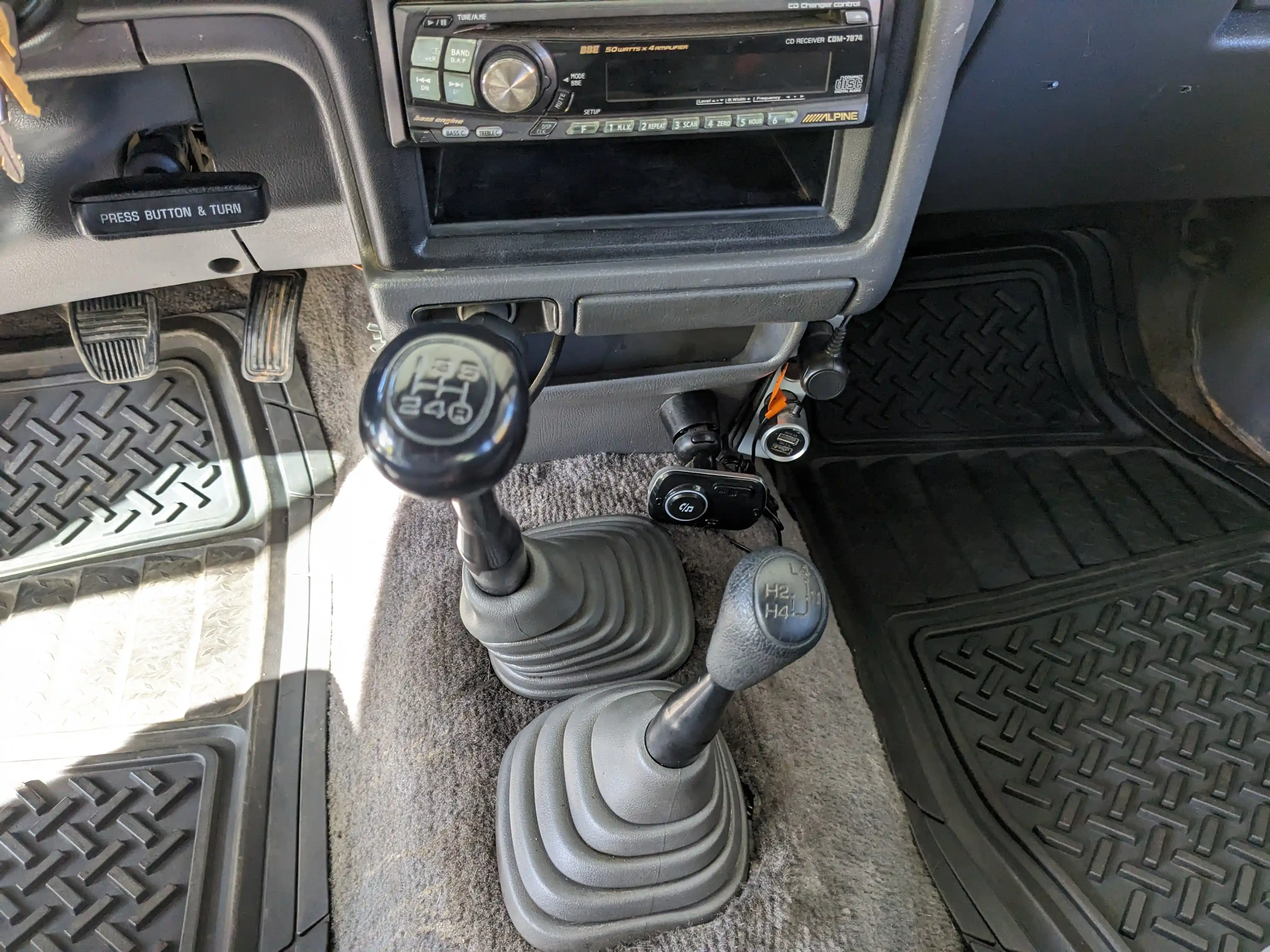 1992-Toyota-4WD-Pickup-V6-24