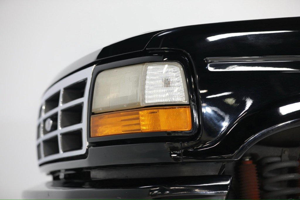 1992-ford-bronco-nite-edition-17
